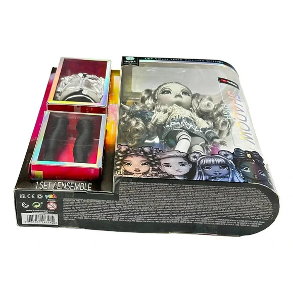 MGA Shadow  High Nicole Steele Grayscale with Two Outfits Rainbow High New - Picture 4 of 9